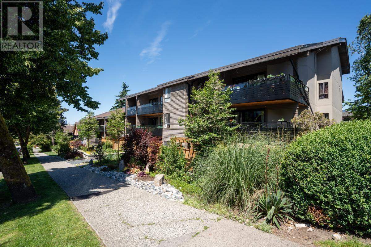 315 1549 Kitchener Street, Vancouver, British Columbia  V5L 2V8 - Photo 2 - R3012791