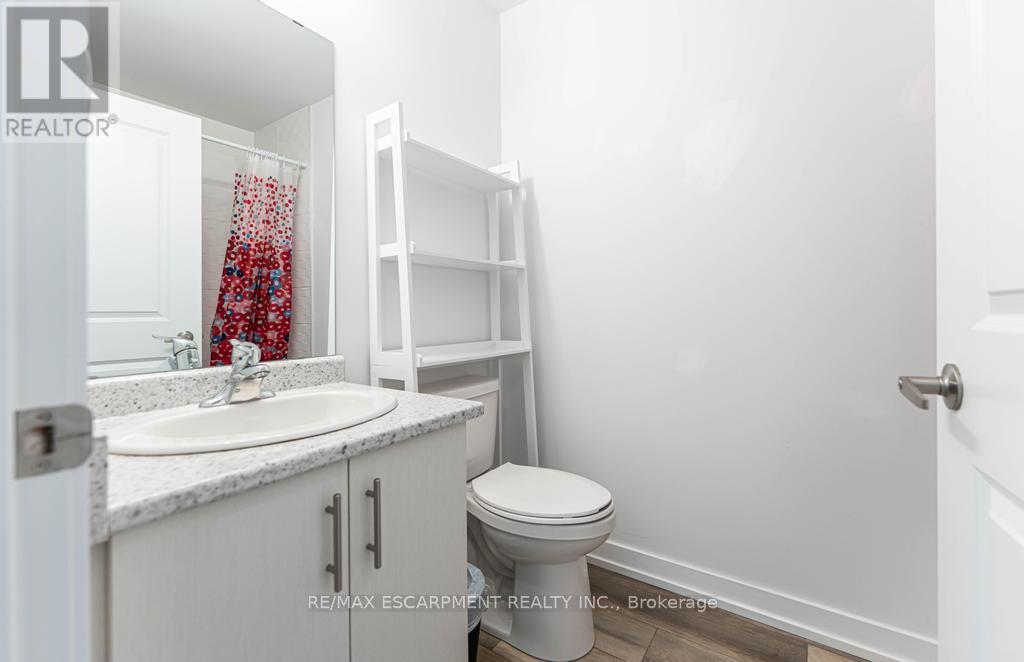 632 - 5055 Greenlane Road, Lincoln (Lincoln Lake), Ontario  L3J 2J3 - Photo 13 - X12206605