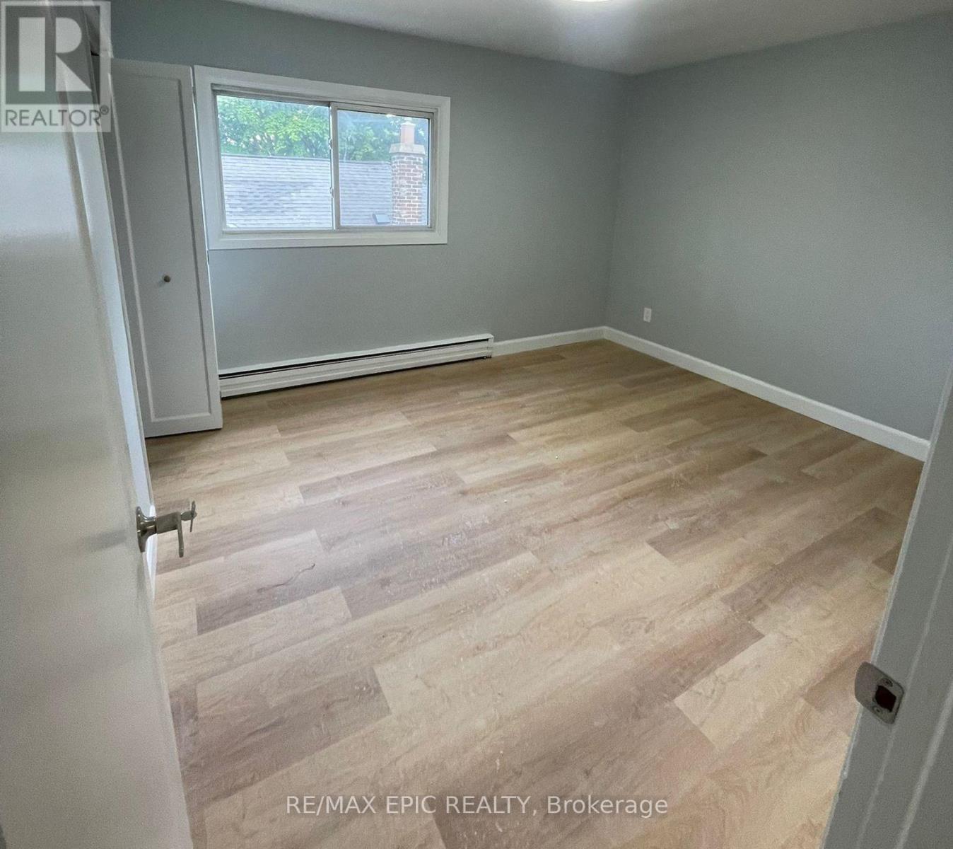 4 - 569 Dufferin Avenue, London East, Ontario  N6B 2A5 - Photo 6 - X12206737