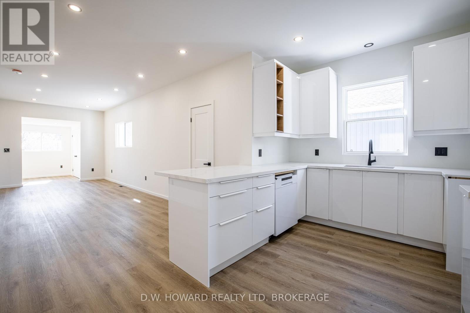25 Jennet Street, Fort Erie, Ontario  L2A 4B8 - Photo 16 - X12108745