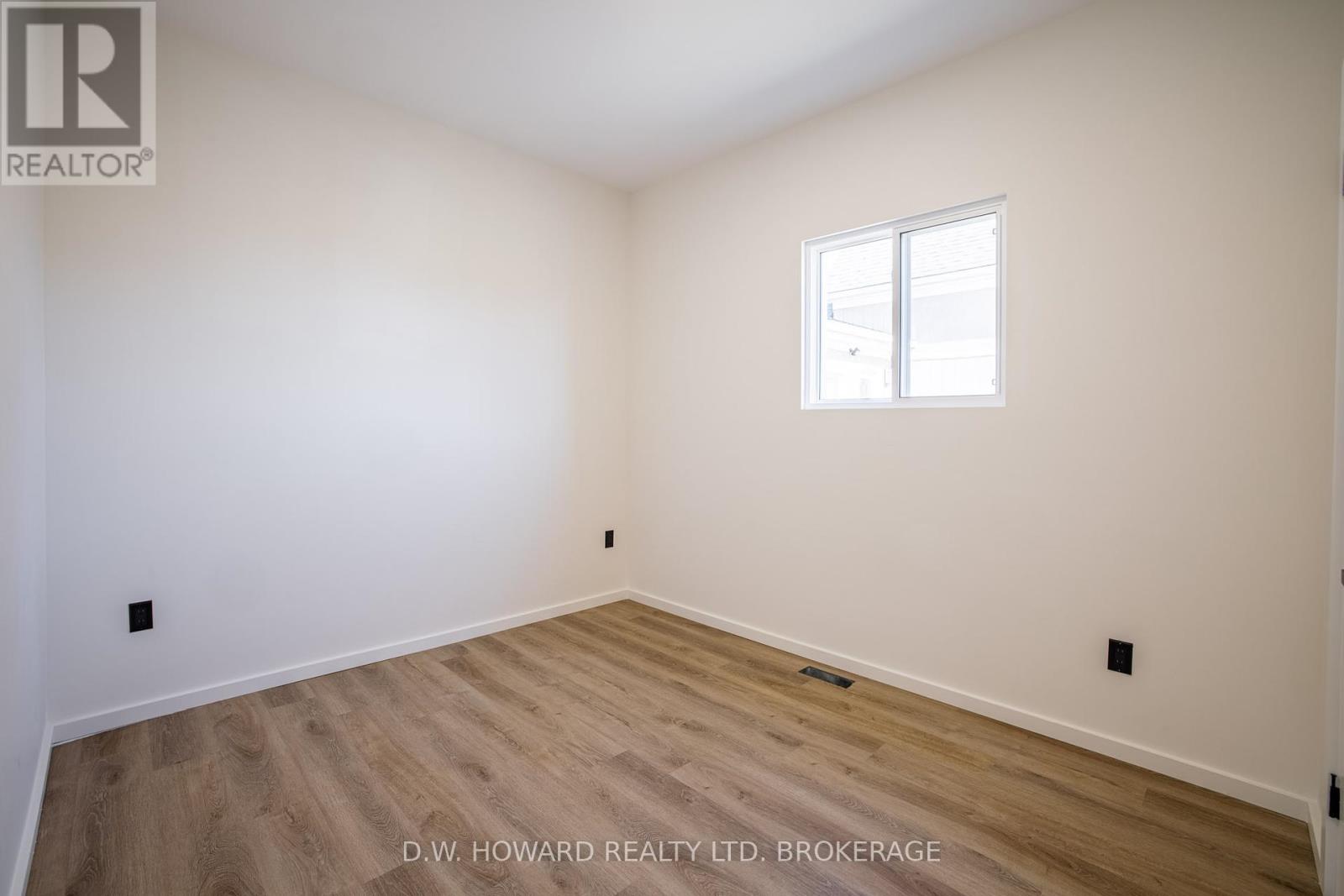 25 Jennet Street, Fort Erie, Ontario  L2A 4B8 - Photo 9 - X12108745