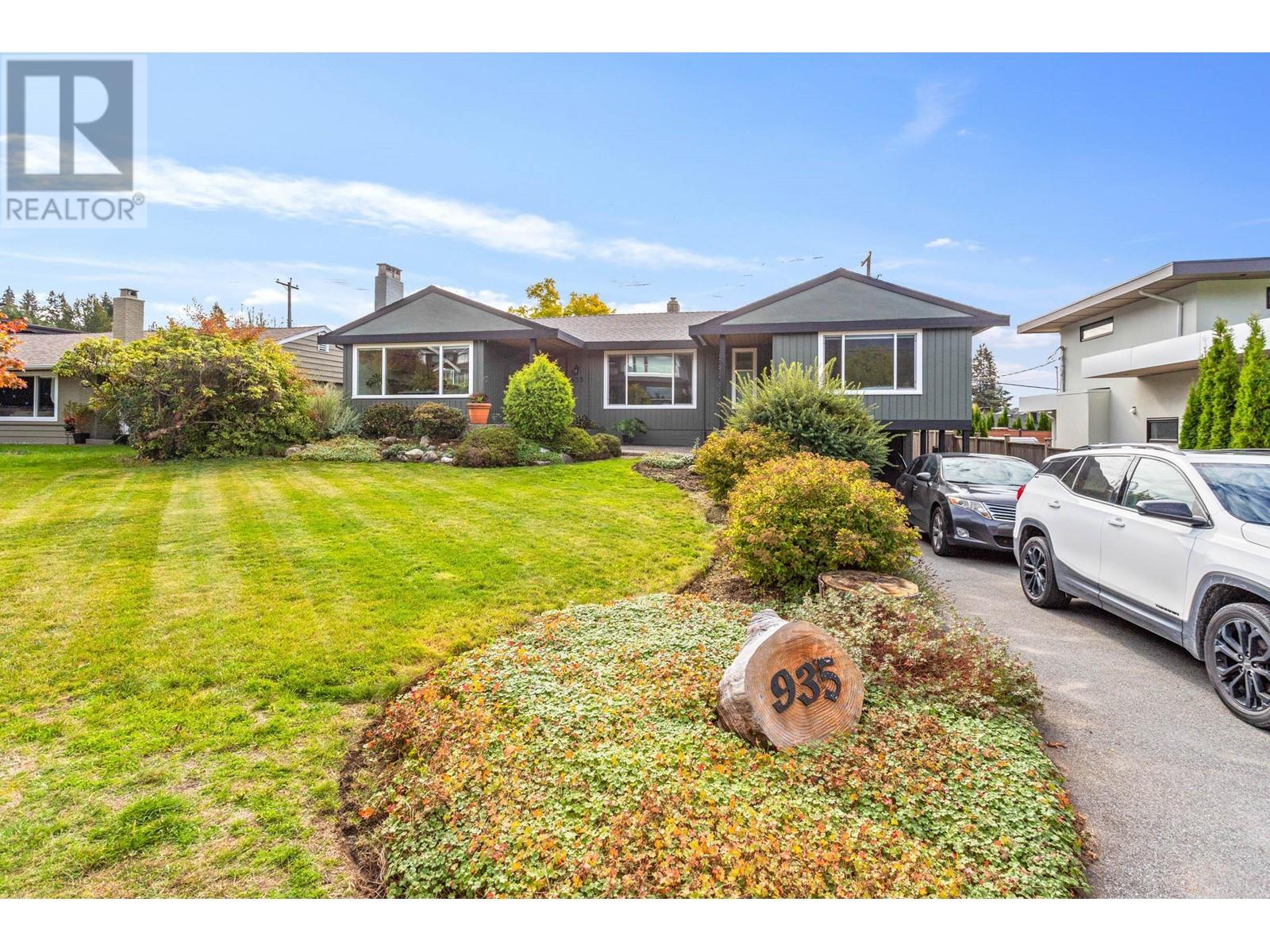 Property at 935 BEACONSFIELD ROAD image 1