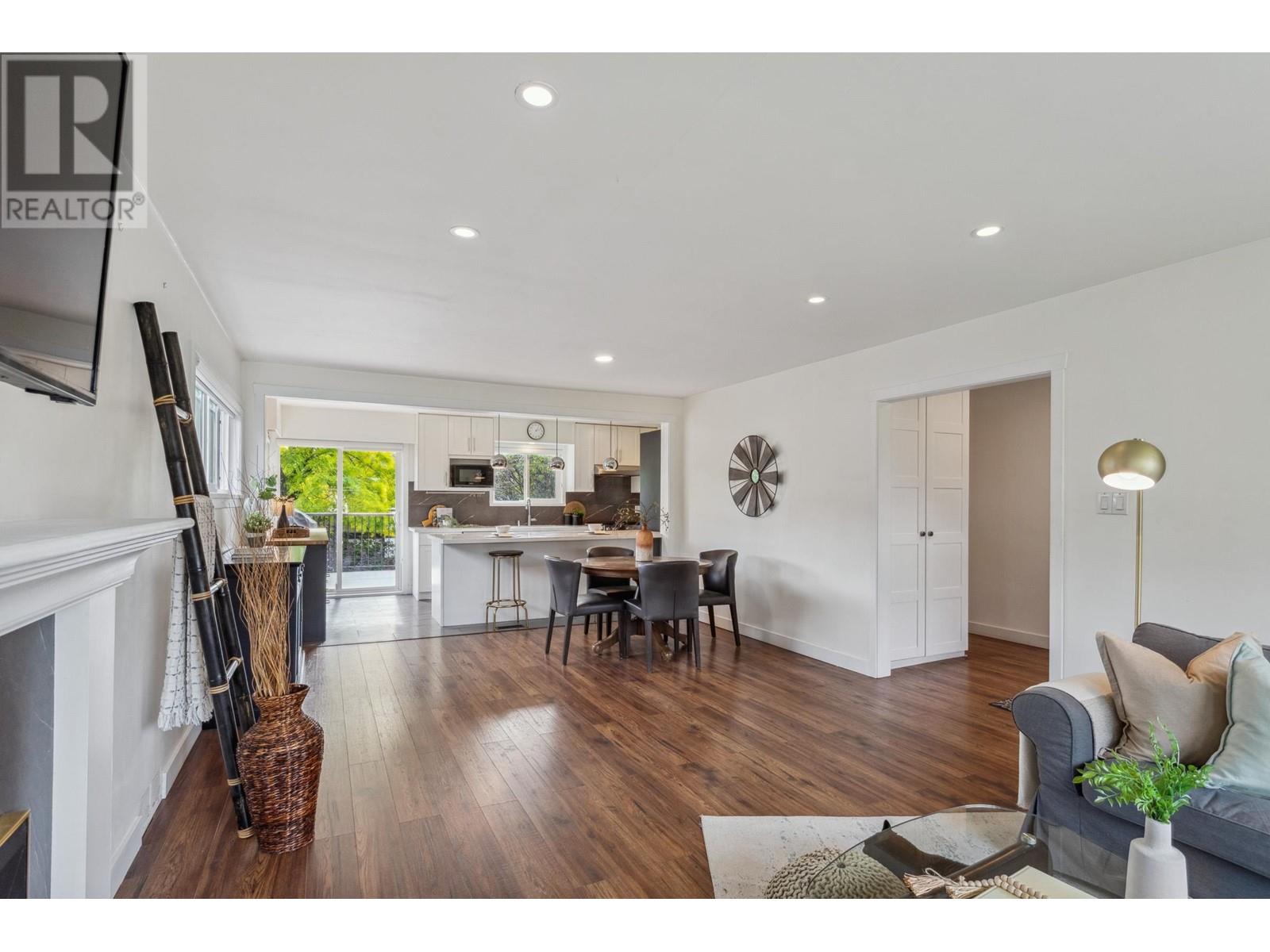 Property at 935 BEACONSFIELD ROAD image 5