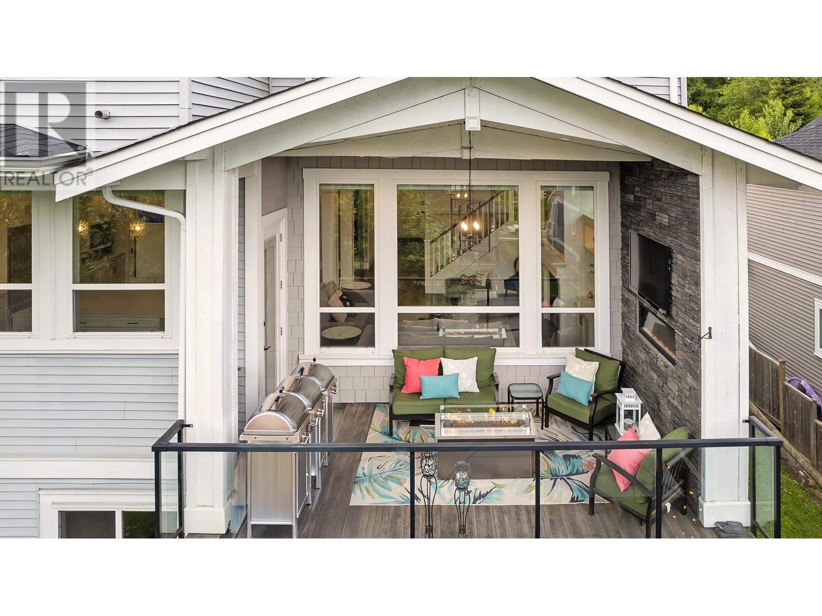 23066 135 Avenue, Maple Ridge, British Columbia  V4R 0E6 - Photo 37 - R3012800