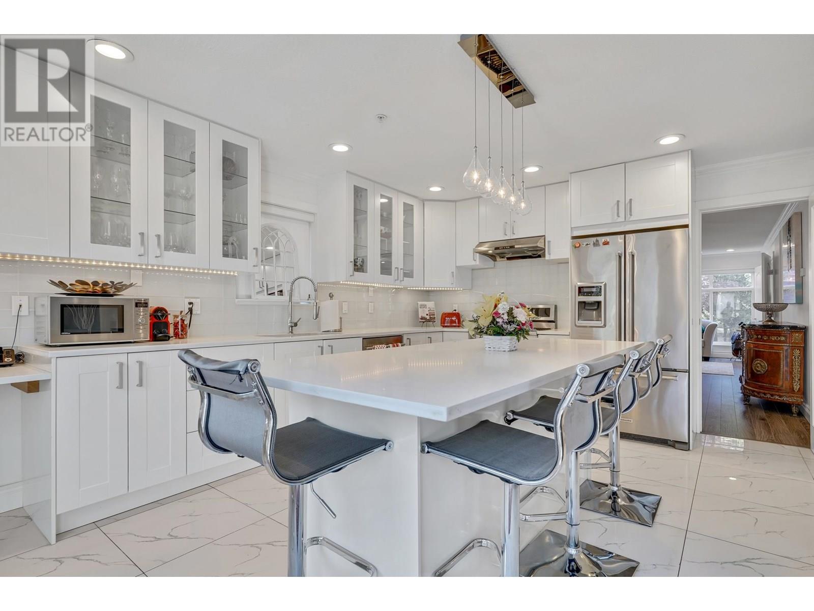 4218 W 10th Avenue, Vancouver, British Columbia  V6R 2H4 - Photo 9 - R3012802