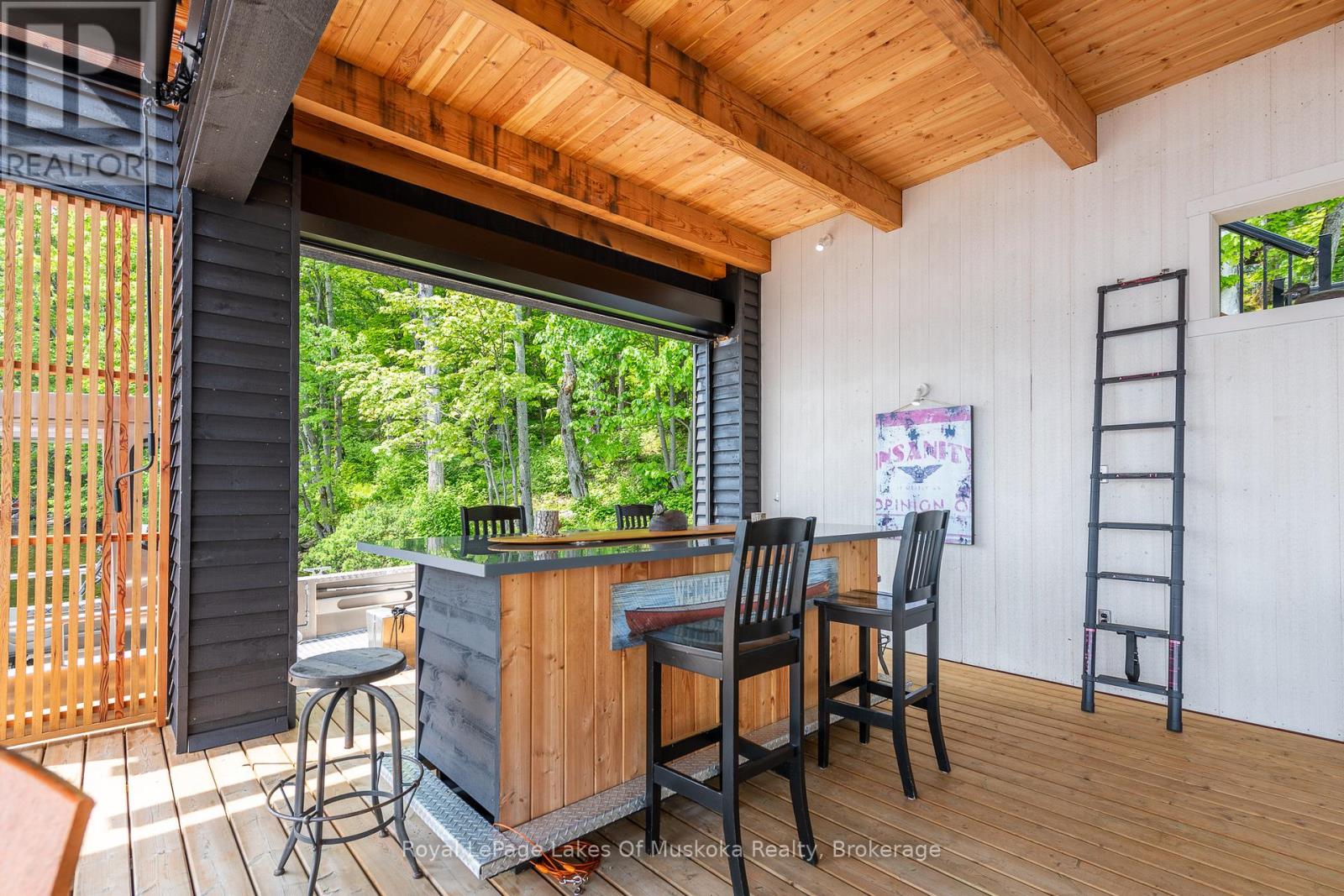 484 Big Island S, Huntsville, Ontario  P1H 2J3 - Photo 24 - X12206776