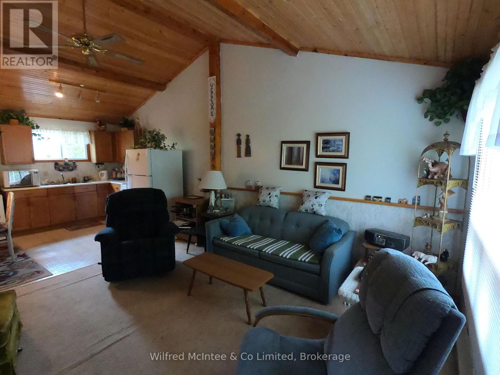 278 Ogimah Road W, South Bruce Peninsula, Ontario  N0H 2G0 - Photo 8 - X12206794