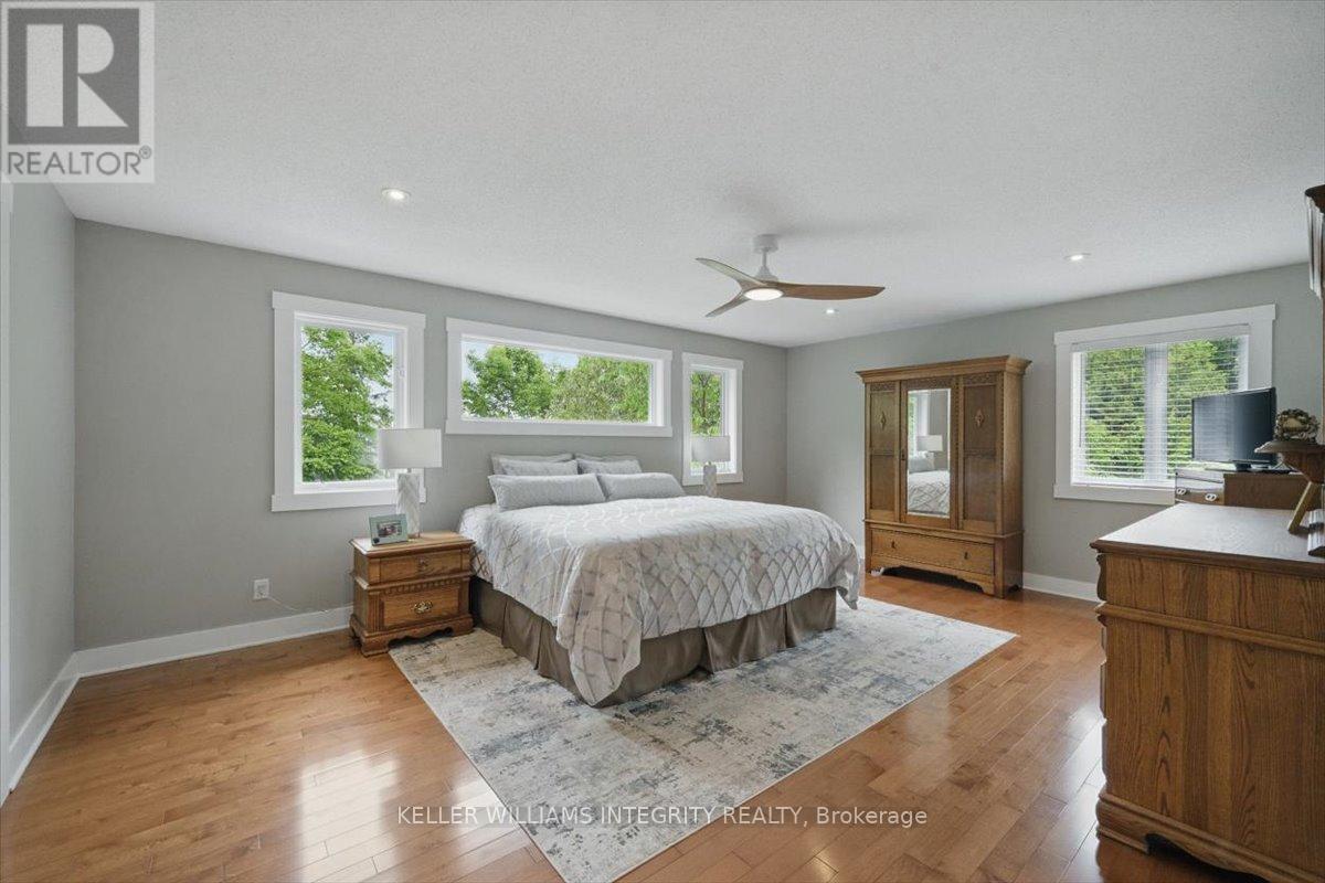 2390 Brennan Park Drive, Ottawa, Ontario  K4C 1H6 - Photo 22 - X12206845