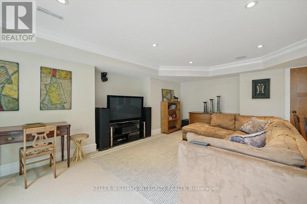 2390 Brennan Park Drive, Ottawa, Ontario  K4C 1H6 - Photo 37 - X12206845
