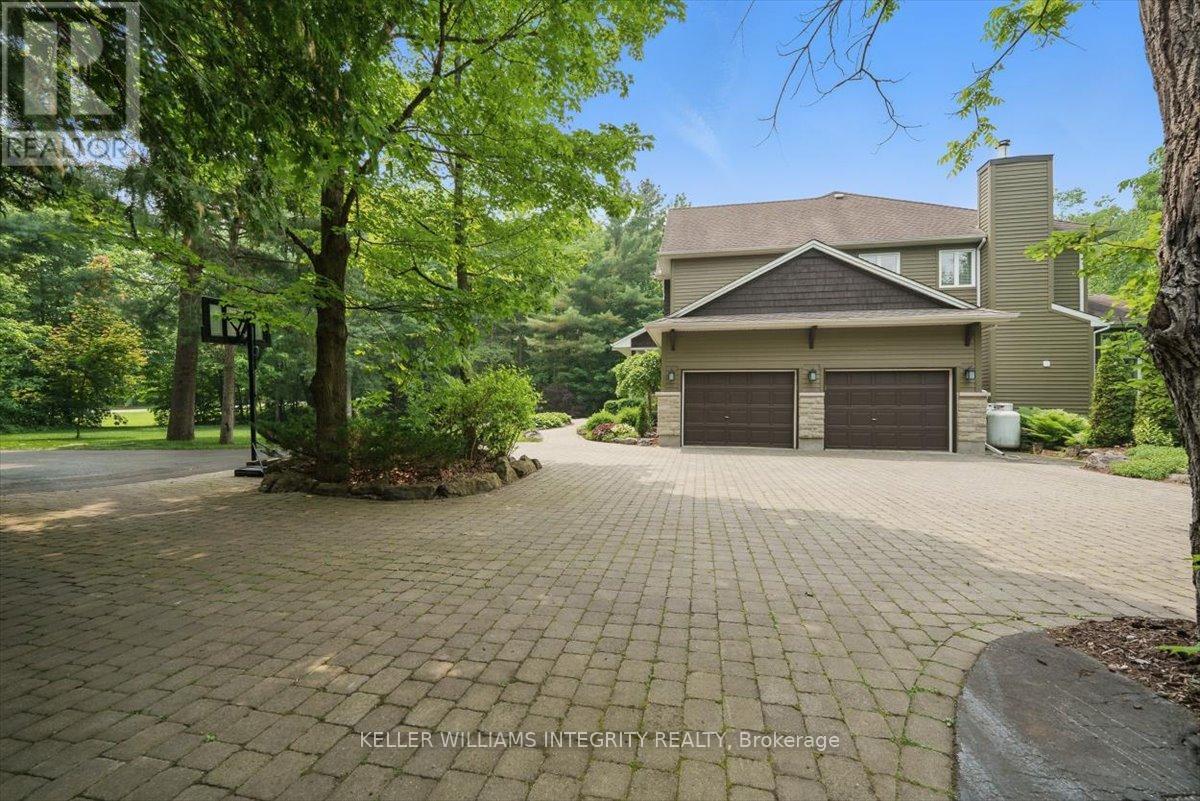 2390 Brennan Park Drive, Ottawa, Ontario  K4C 1H6 - Photo 42 - X12206845