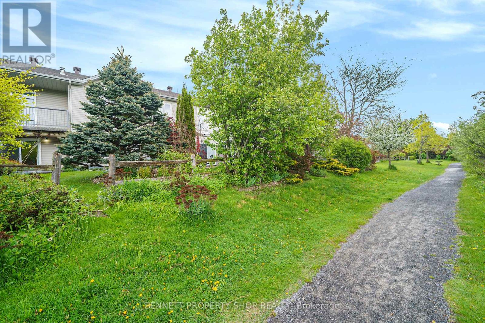 55 Eileen Crescent, Ottawa, Ontario  K2S 1X2 - Photo 23 - X12206867
