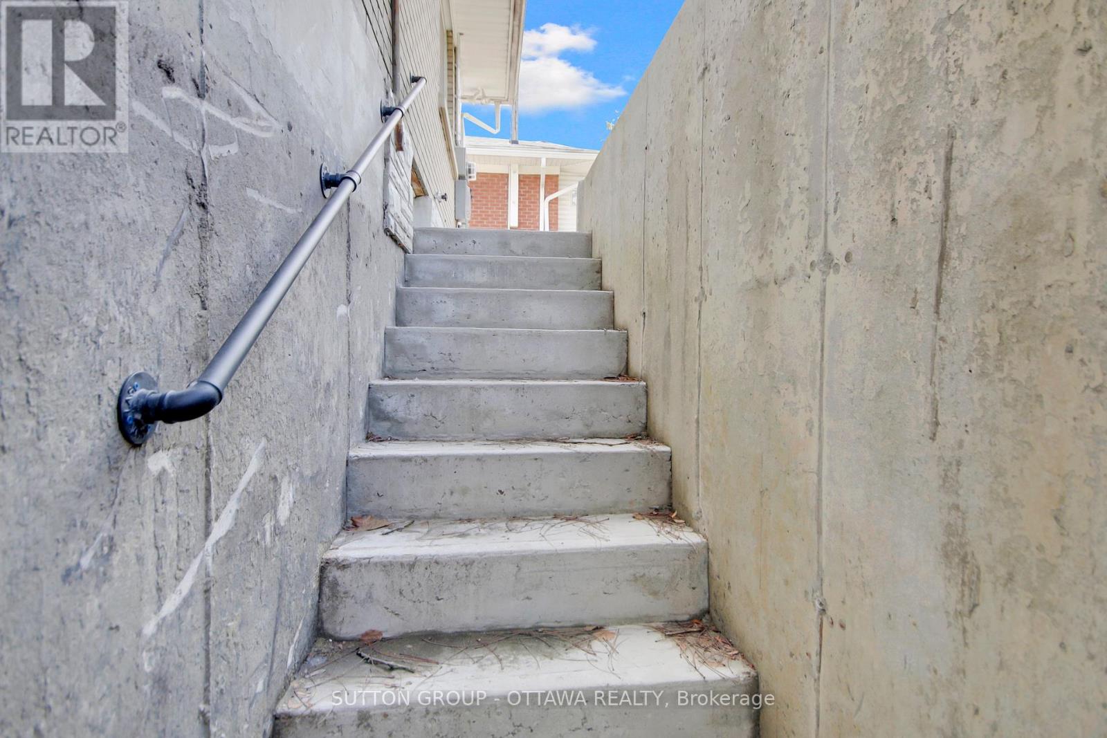 B - Lower Level - 839 Colson Avenue, Ottawa, Ontario  K1G 1R6 - Photo 27 - X12206880