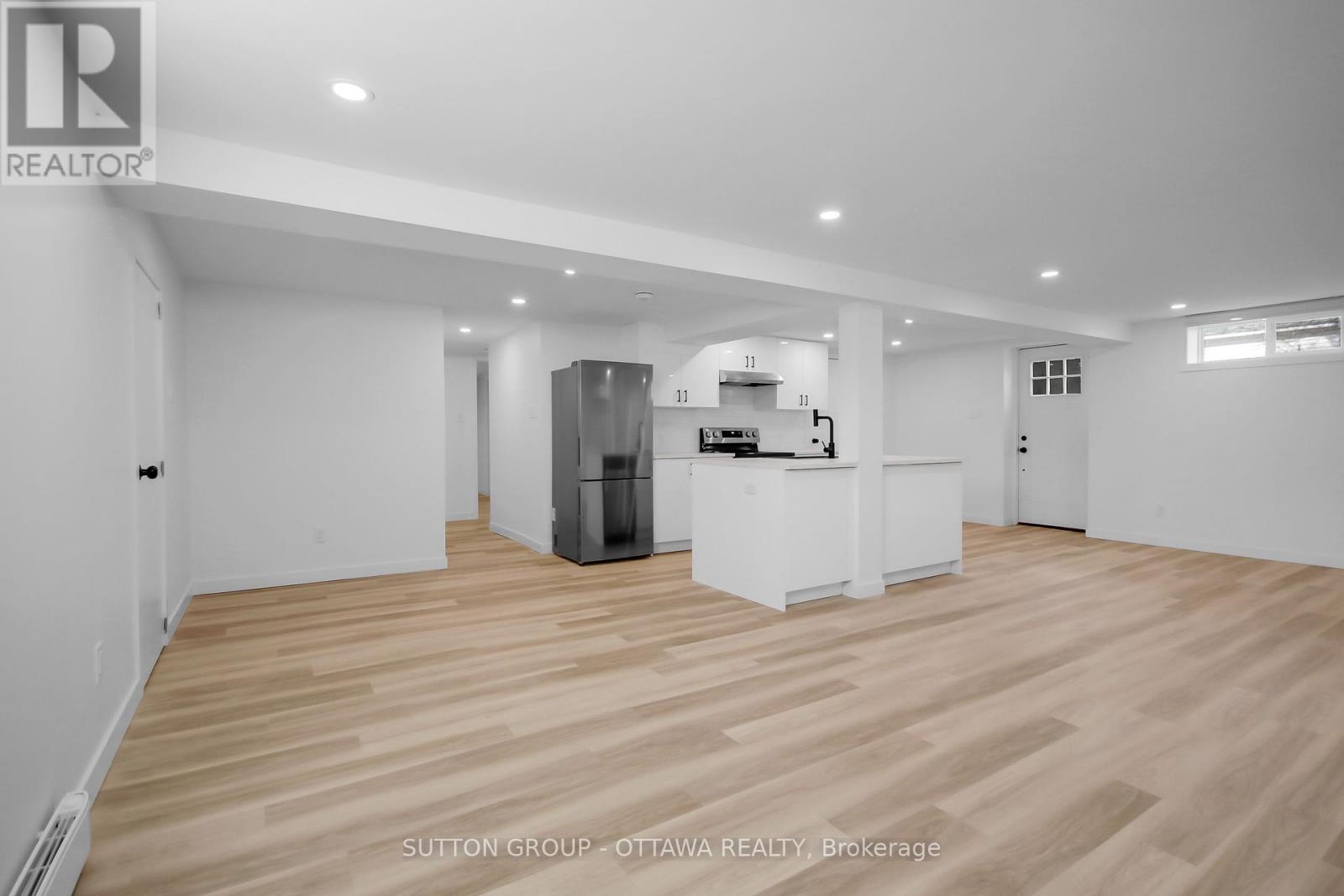 B - Lower Level - 839 Colson Avenue, Ottawa, Ontario  K1G 1R6 - Photo 5 - X12206880