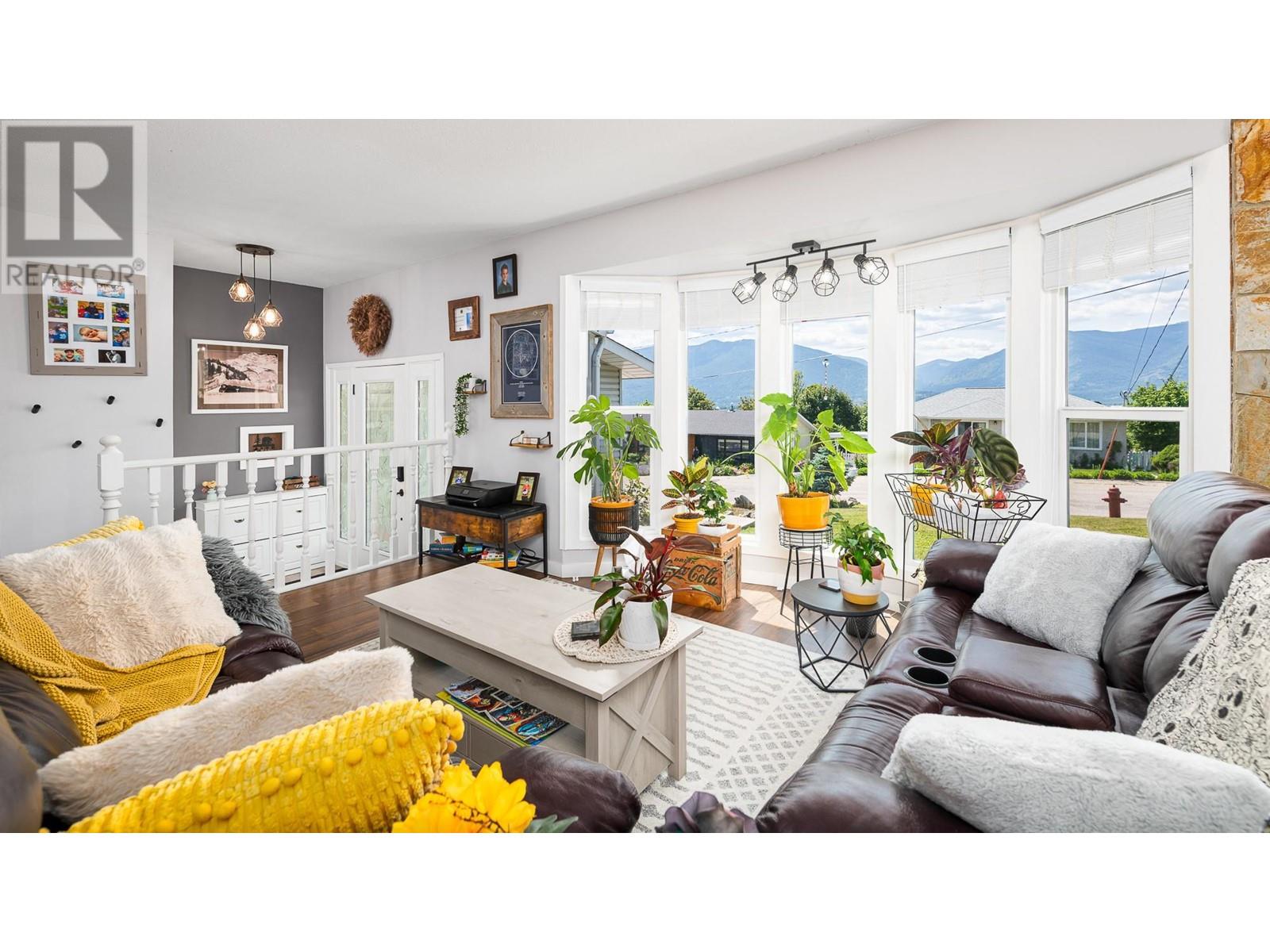 502 10th Avenue S, Creston, British Columbia V0B 1G3 - Photo 17 - 10350878