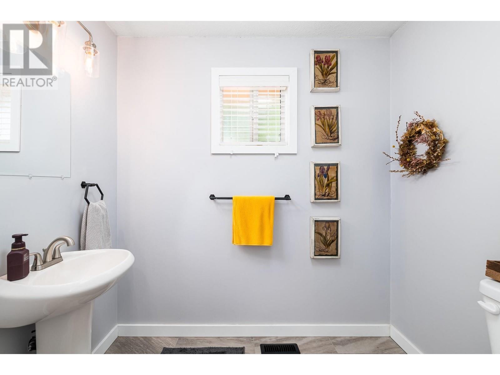 502 10th Avenue S, Creston, British Columbia V0B 1G3 - Photo 27 - 10350878