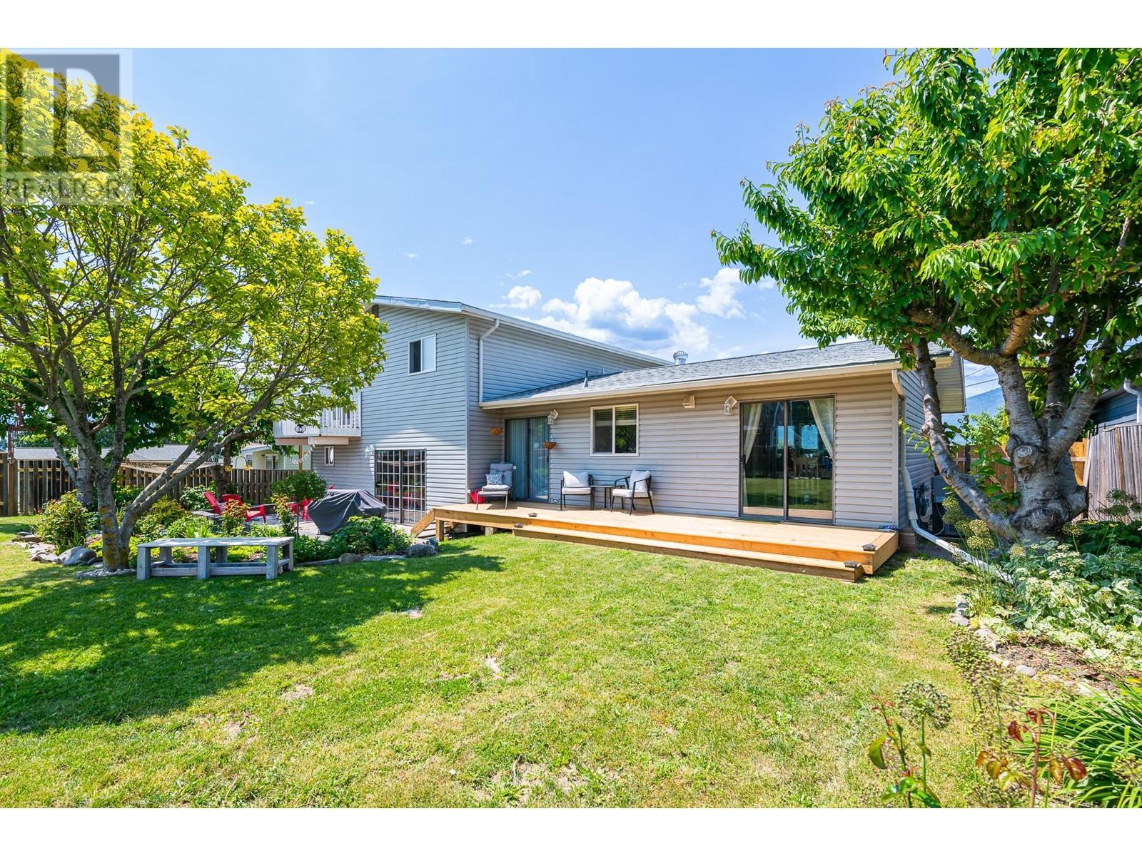 502 10th Avenue S, Creston, British Columbia V0B 1G3 - Photo 12 - 10350878