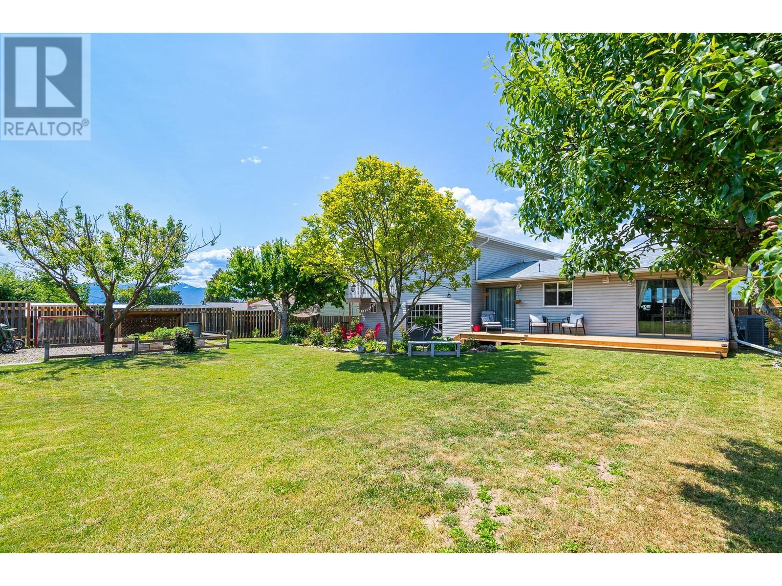 502 10th Avenue S, Creston, British Columbia V0B 1G3 - Photo 4 - 10350878