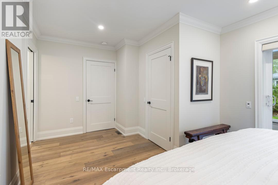 2109 Wellington Avenue, Burlington, Ontario  L7R 1P6 - Photo 19 - W12206768