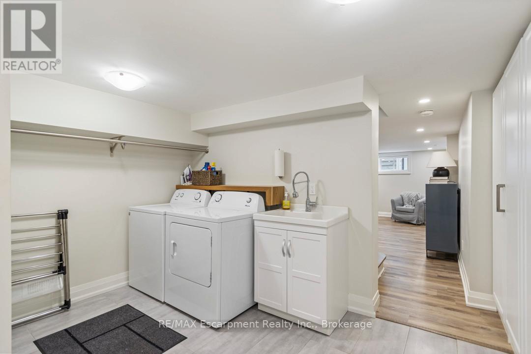2109 Wellington Avenue, Burlington, Ontario  L7R 1P6 - Photo 32 - W12206768