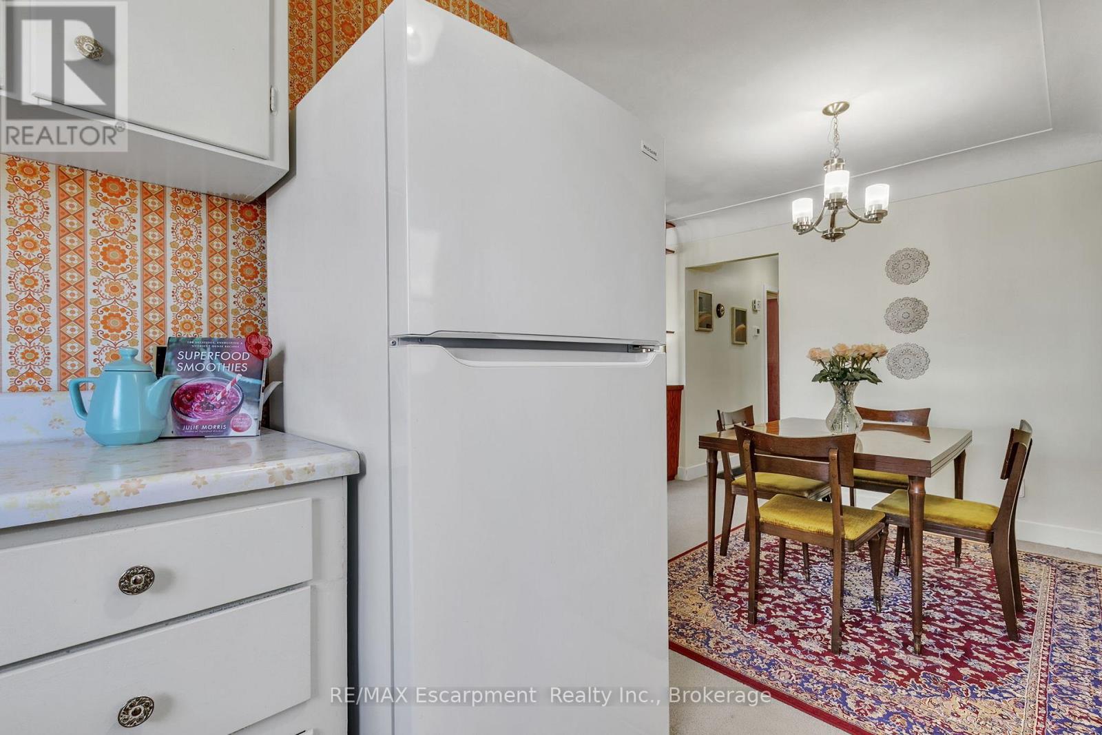 1060 Brook View Avenue, Burlington, Ontario  L7T 1V6 - Photo 22 - W12206796