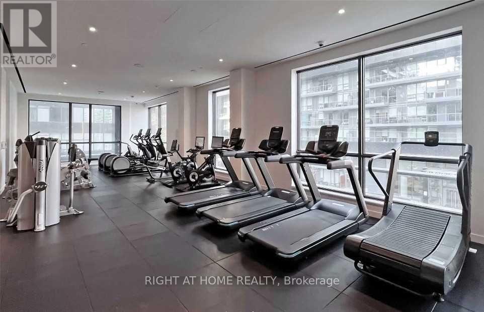 1701 - 39 Roehampton Avenue, Toronto, Ontario  M4P 0G1 - Photo 18 - C12206812