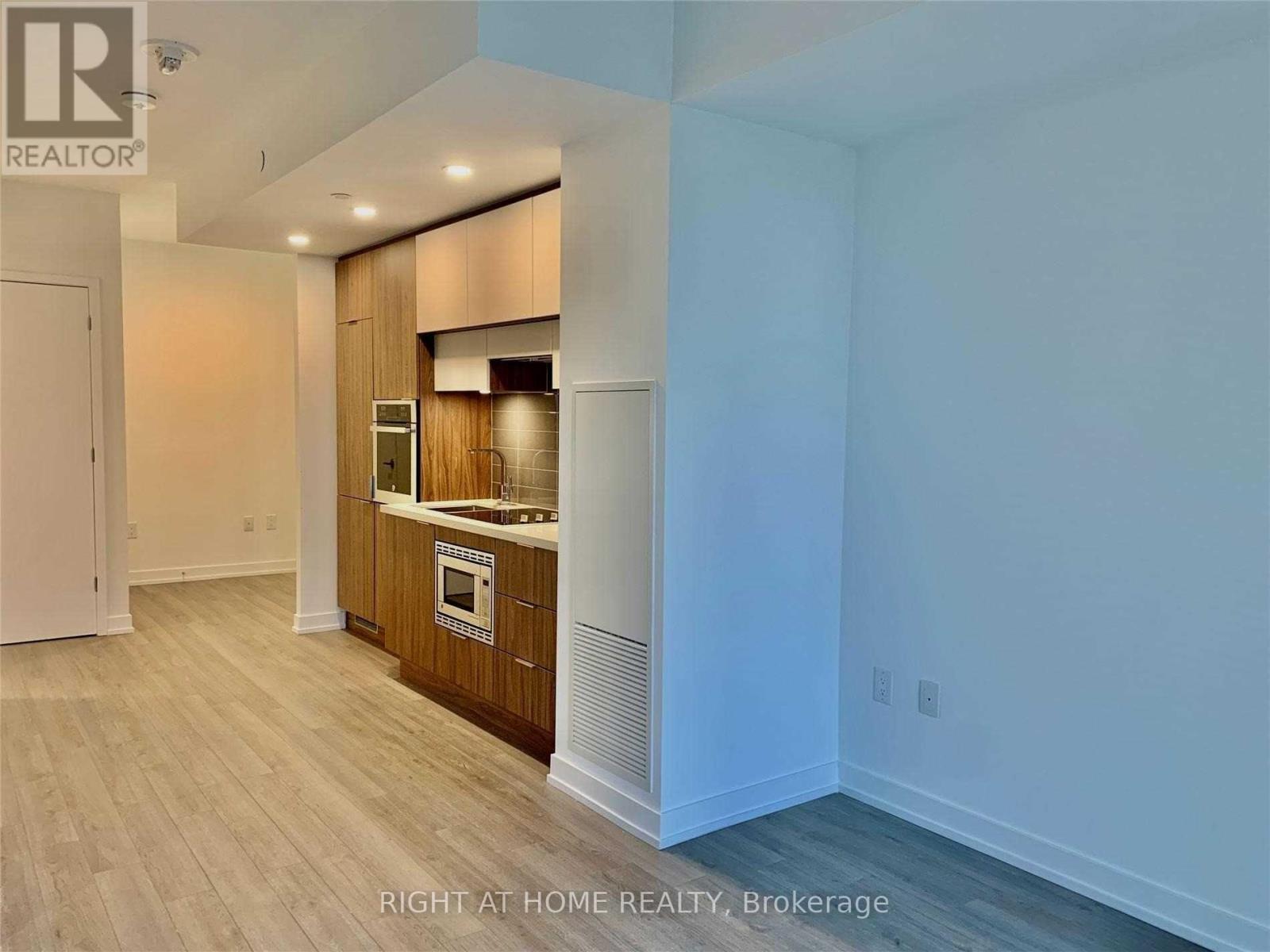 1701 - 39 Roehampton Avenue, Toronto, Ontario  M4P 0G1 - Photo 3 - C12206812