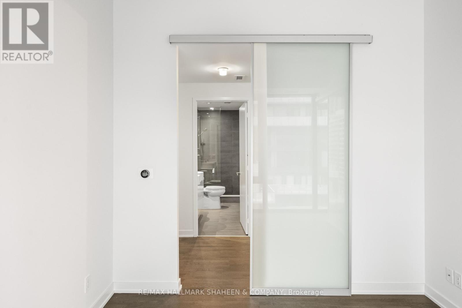 702 - 185 Roehampton Avenue, Toronto, Ontario  M4P 0C6 - Photo 24 - C12206835