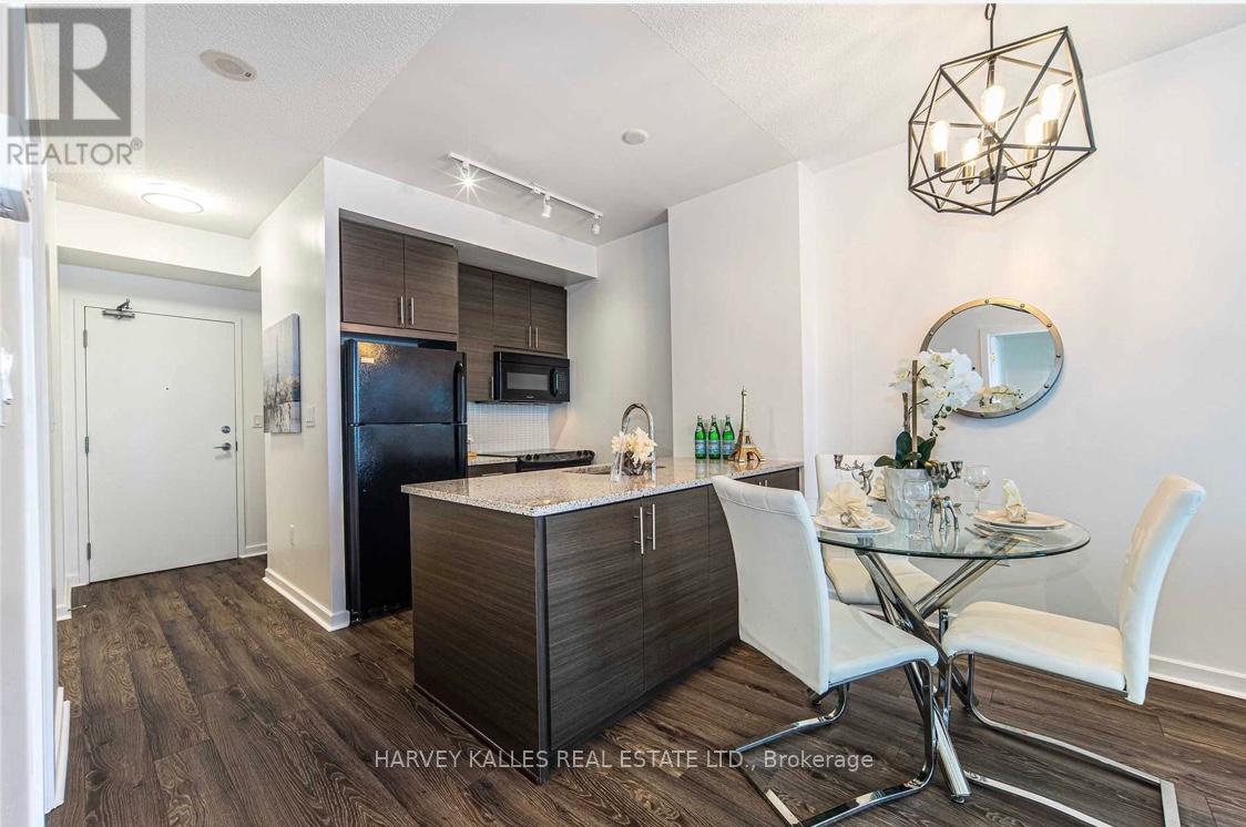 1405 - 70 Forest Manor Road, Toronto, Ontario  M2J 0A9 - Photo 2 - C12206872