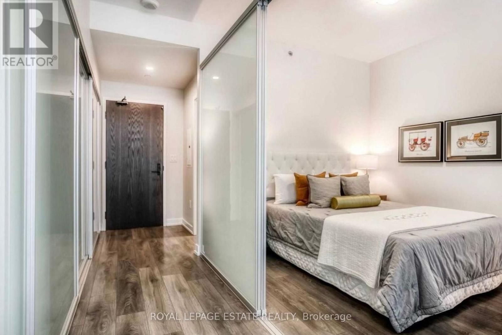 3006 - 426 University Avenue, Toronto, Ontario  M5G 1S9 - Photo 8 - C12206915