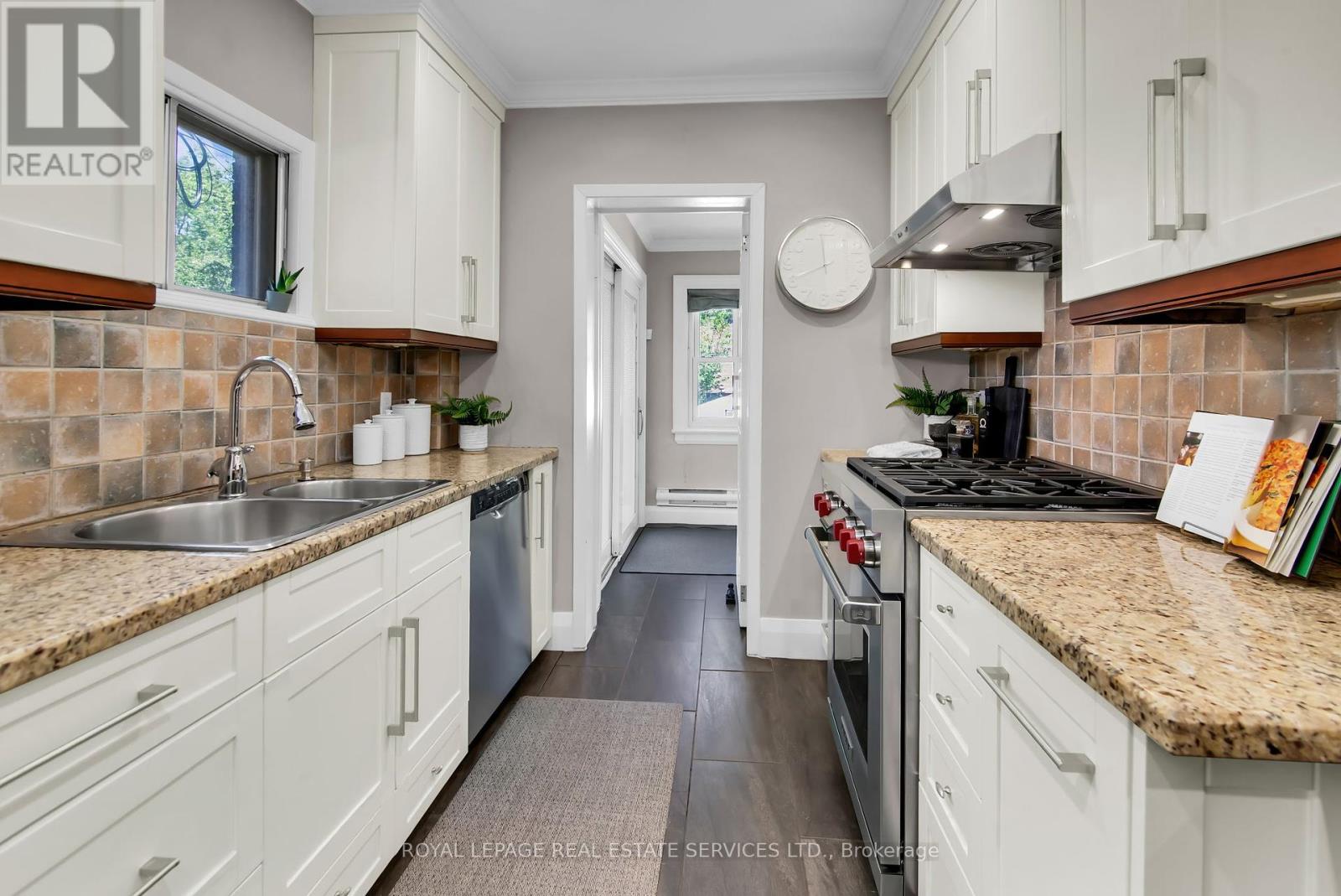 224 Brookdale Avenue, Toronto, Ontario  M5M 1P5 - Photo 16 - C12206929