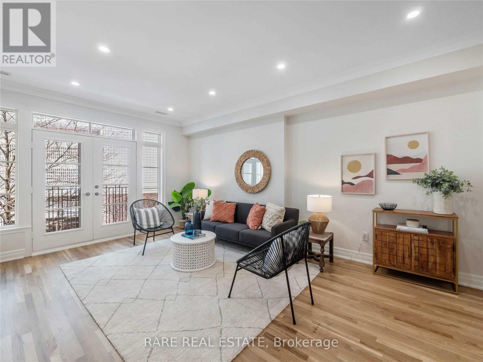 65 Pleasant Boulevard, Toronto, Ontario  M4T 1K2 - Photo 4 - C12206935