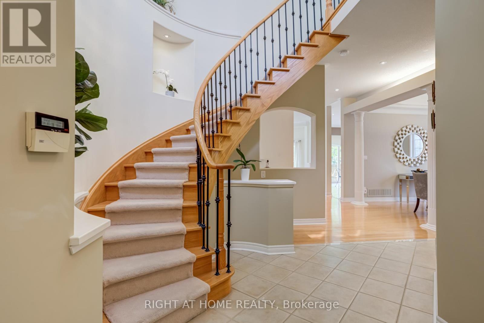 26 Greencroft Crescent, Markham, Ontario  L3R 3Y5 - Photo 8 - N12197148