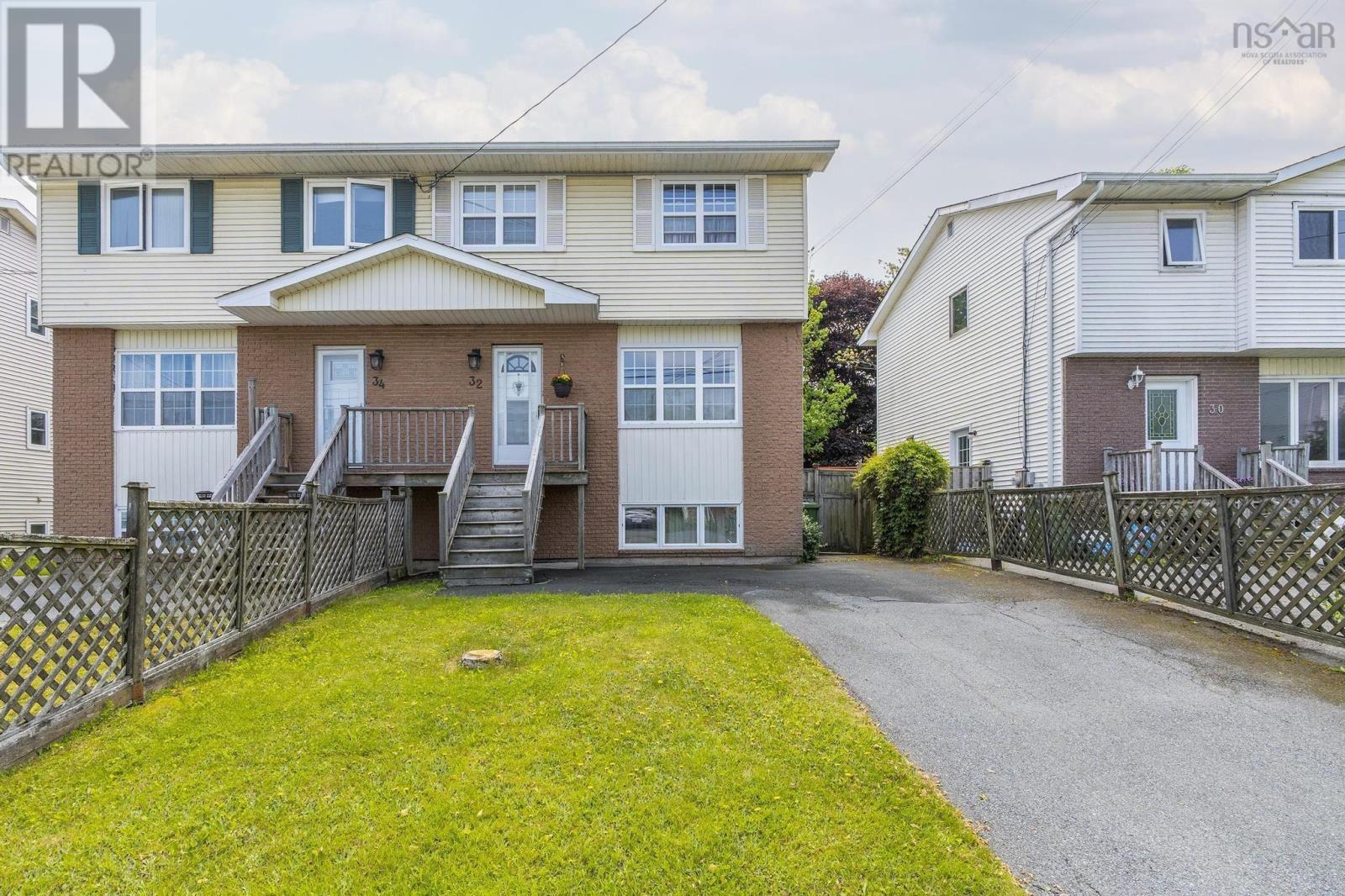 Property at 32 Oakwood Court image 1
