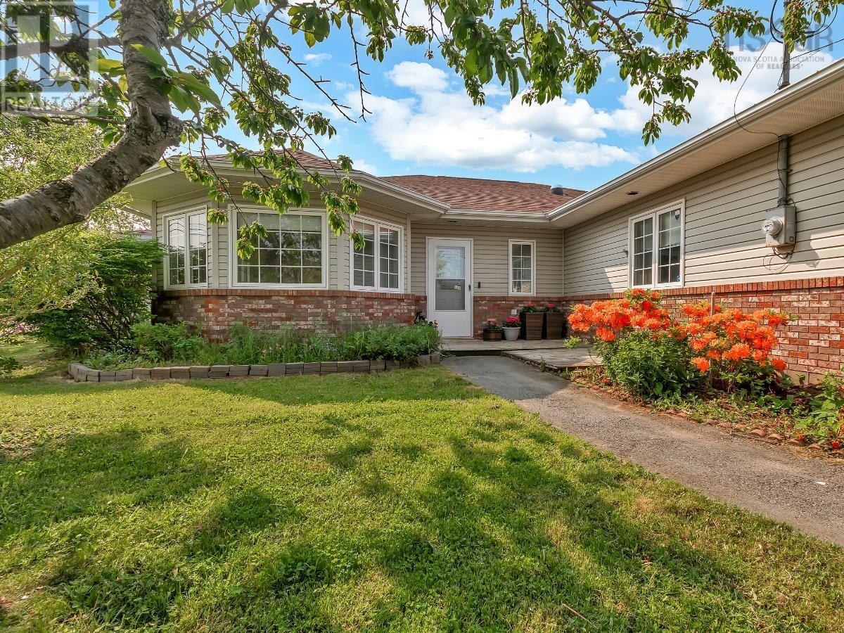 Property at 1 Princeton Lane image 1