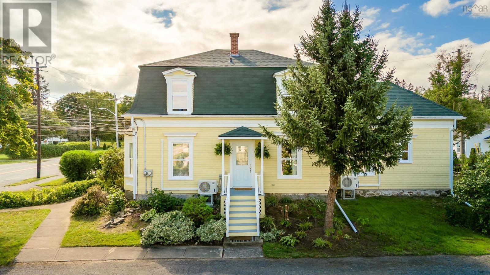 141 Commercial Street, Berwick, Nova Scotia  B0P 1E0 - Photo 3 - 202513957