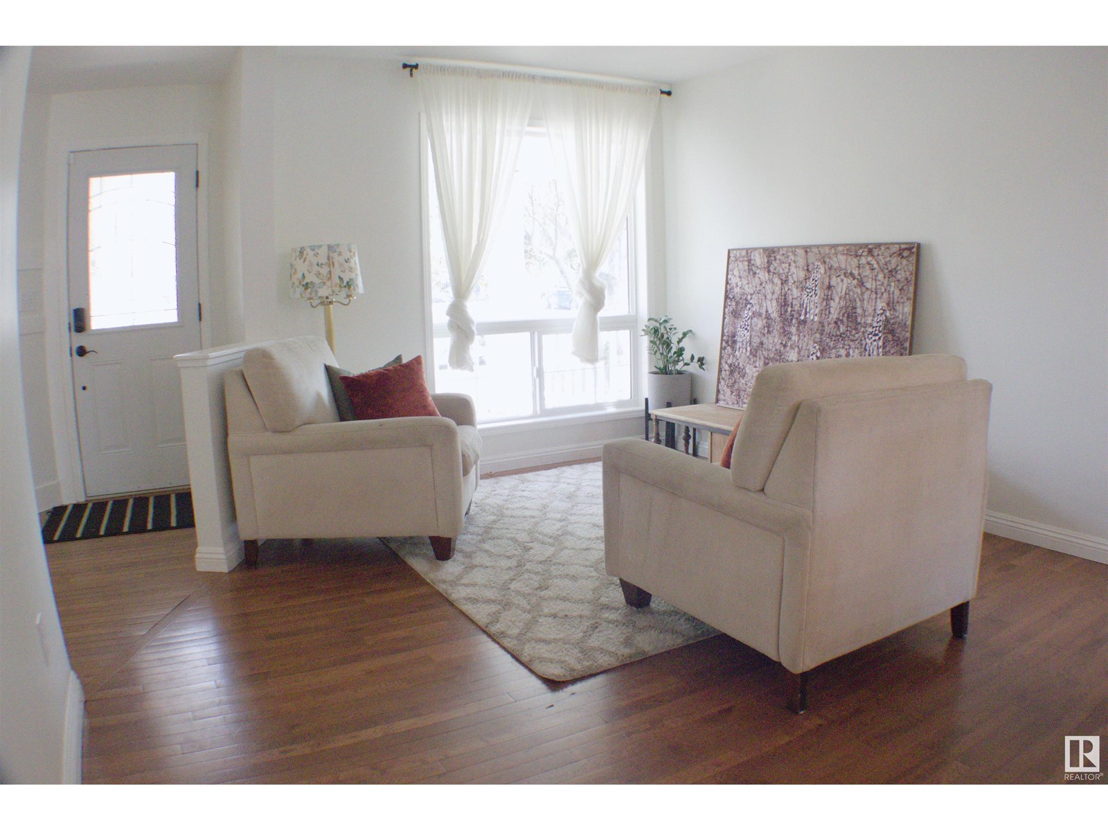 Property at 160 LILAC LN image 5