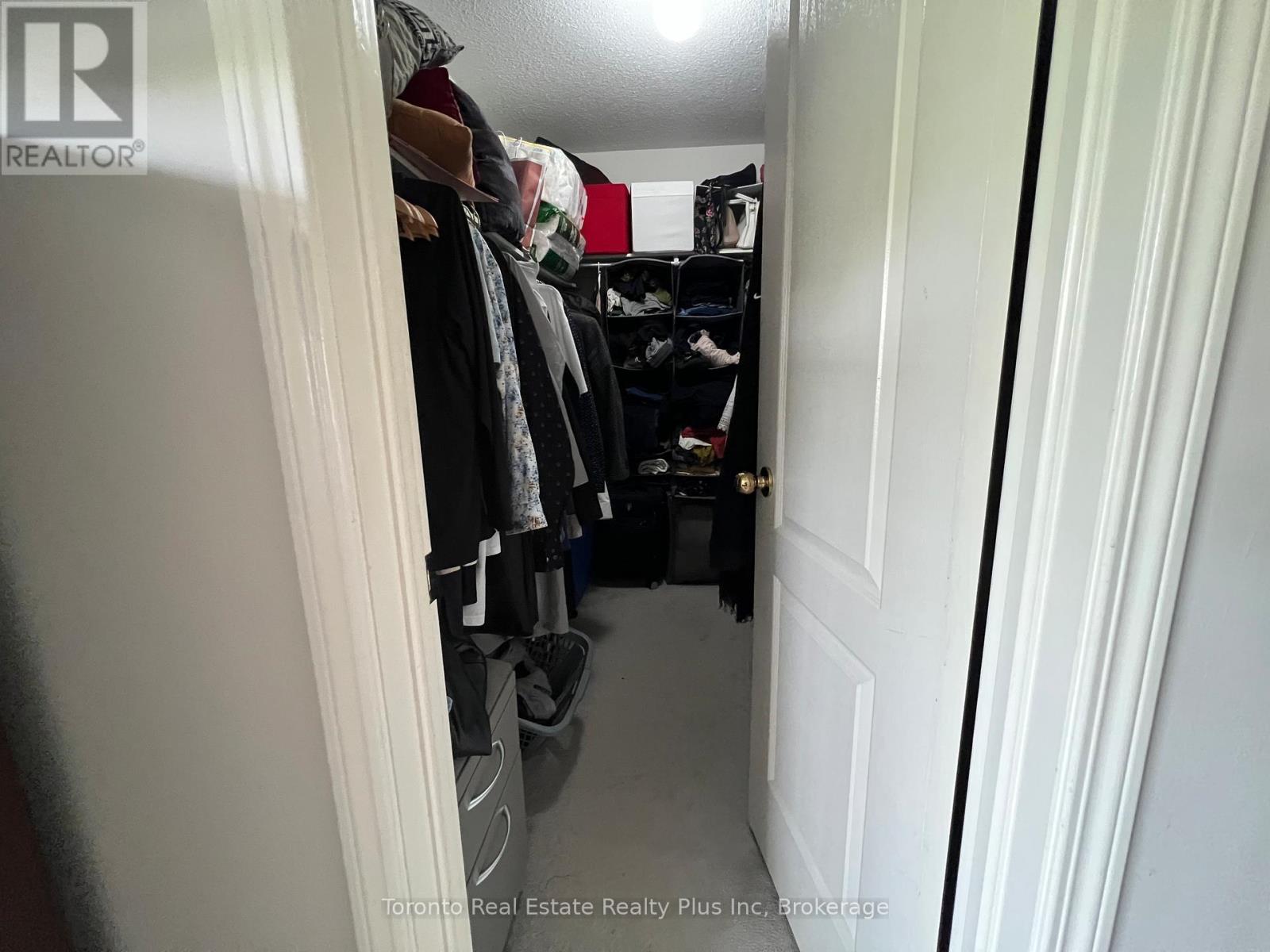 719 Hutchinson Avenue, Milton, Ontario  L9T 6A6 - Photo 18 - W12178612