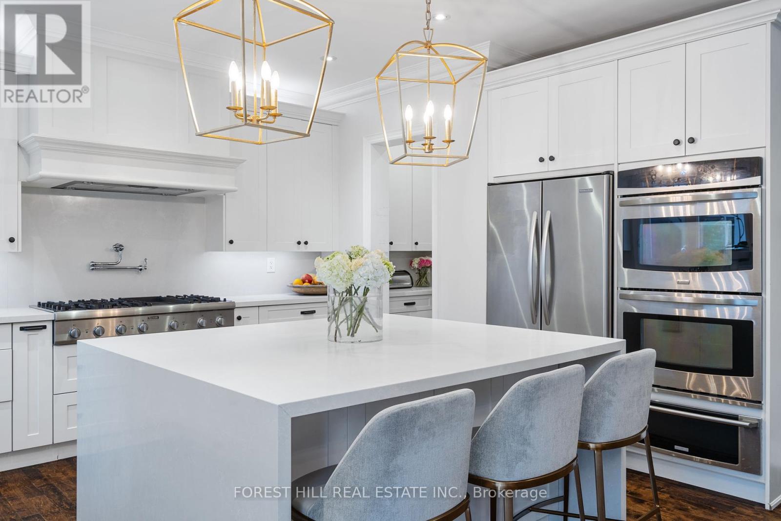 110 Cook's Mill Crescent, Vaughan (Patterson), Ontario  L6A 0L1 - Photo 11 - N12206803
