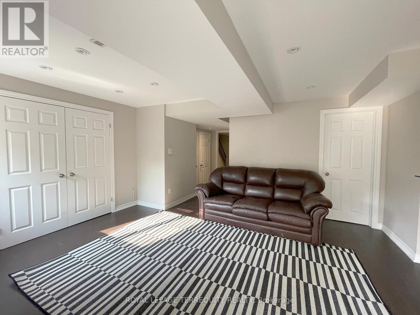 42 Arco Circle, Vaughan, Ontario  L6A 3Z7 - Photo 8 - N12206833
