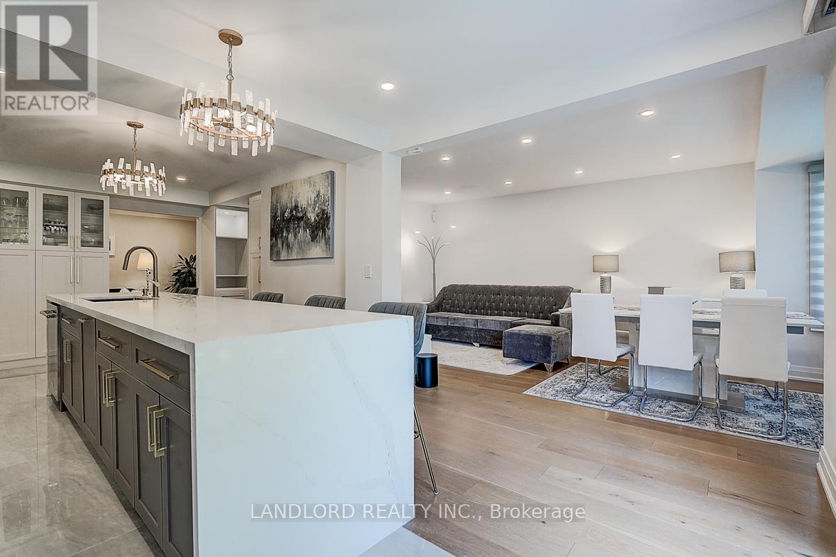 19 Esther Crescent, Vaughan, Ontario  L4J 3J8 - Photo 24 - N12206852
