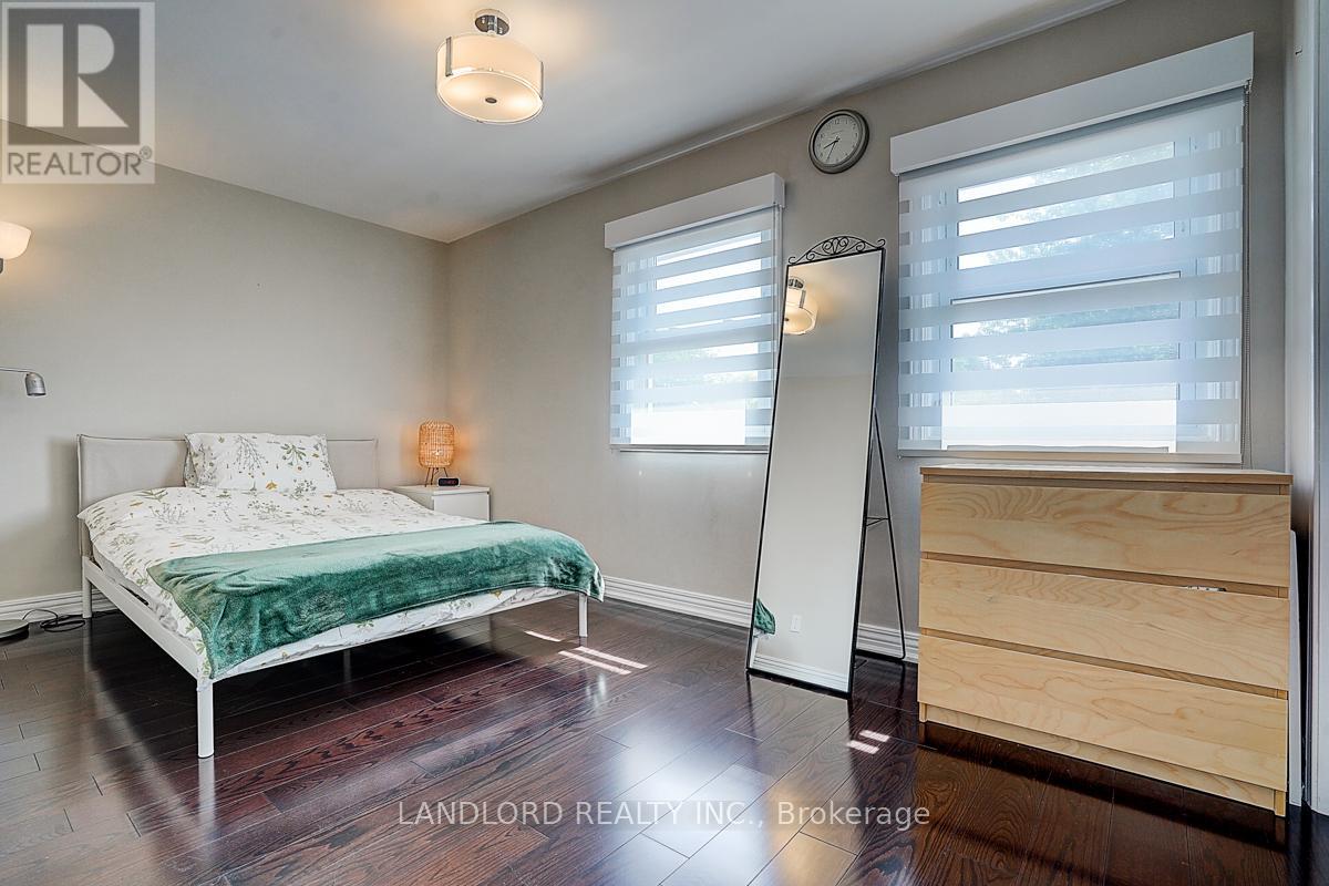 19 Esther Crescent, Vaughan, Ontario  L4J 3J8 - Photo 40 - N12206852