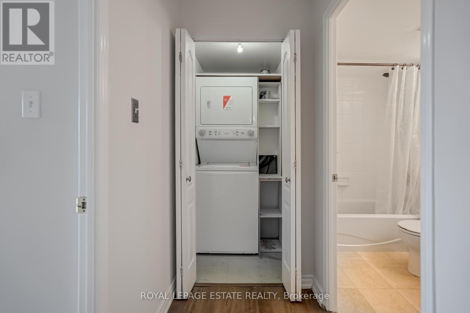 806 - 399 South Park Road, Markham, Ontario  L3T 7W6 - Photo 24 - N12206863