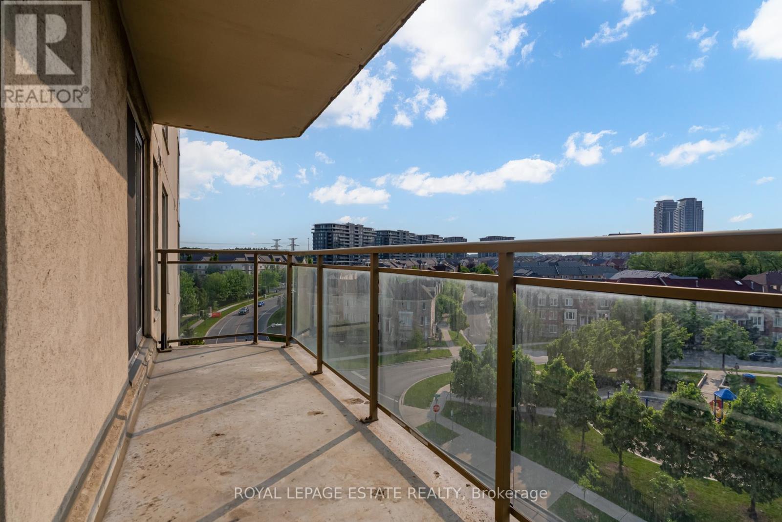 806 - 399 South Park Road, Markham, Ontario  L3T 7W6 - Photo 28 - N12206863