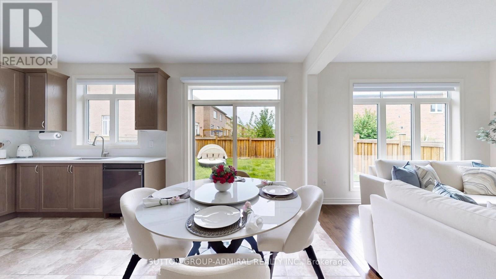 219 Inverness Way, Bradford West Gwillimbury, Ontario  L3Z 0W6 - Photo 19 - N12206891
