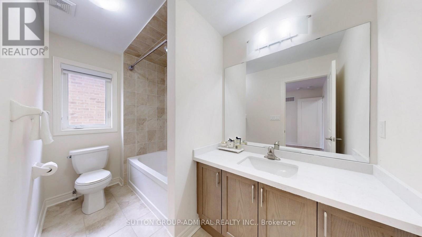 219 Inverness Way, Bradford West Gwillimbury, Ontario  L3Z 0W6 - Photo 34 - N12206891