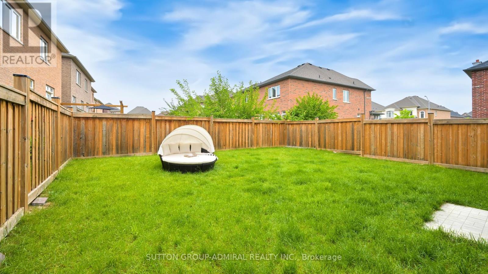 219 Inverness Way, Bradford West Gwillimbury, Ontario  L3Z 0W6 - Photo 46 - N12206891
