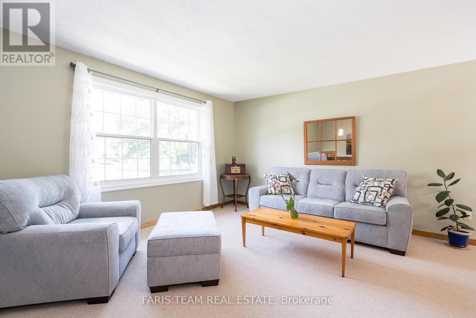 13 Jardine Crescent, Clearview, Ontario  L0M 1G0 - Photo 10 - S12206843