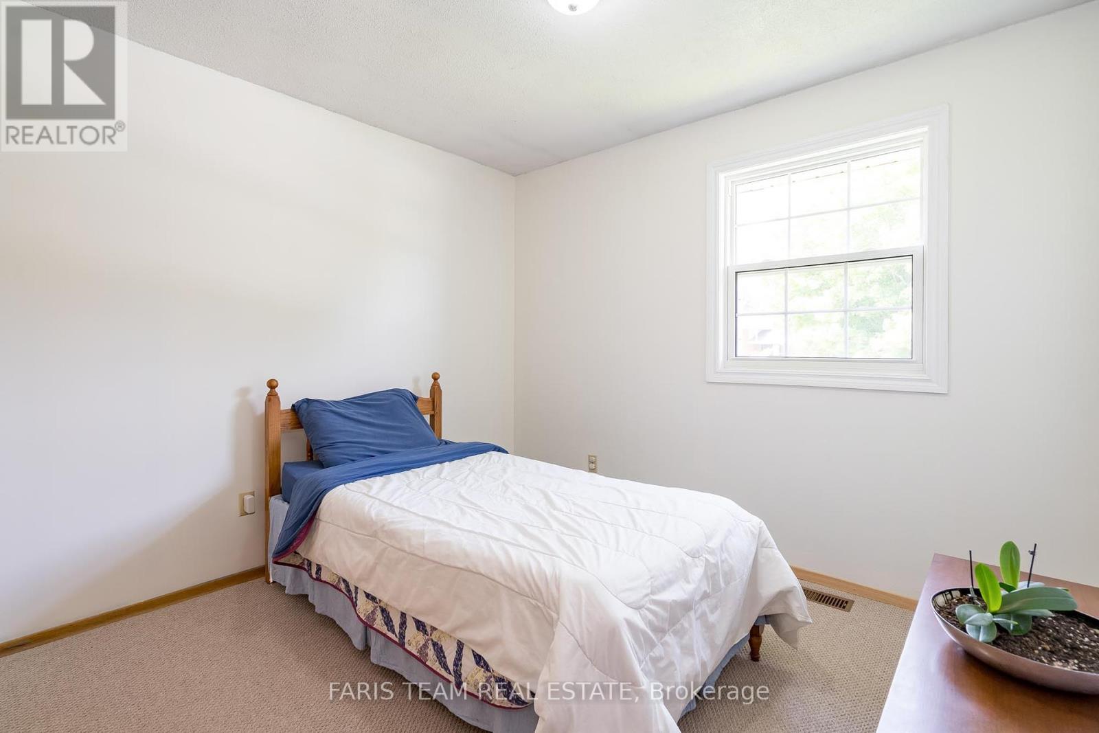 13 Jardine Crescent, Clearview, Ontario  L0M 1G0 - Photo 14 - S12206843