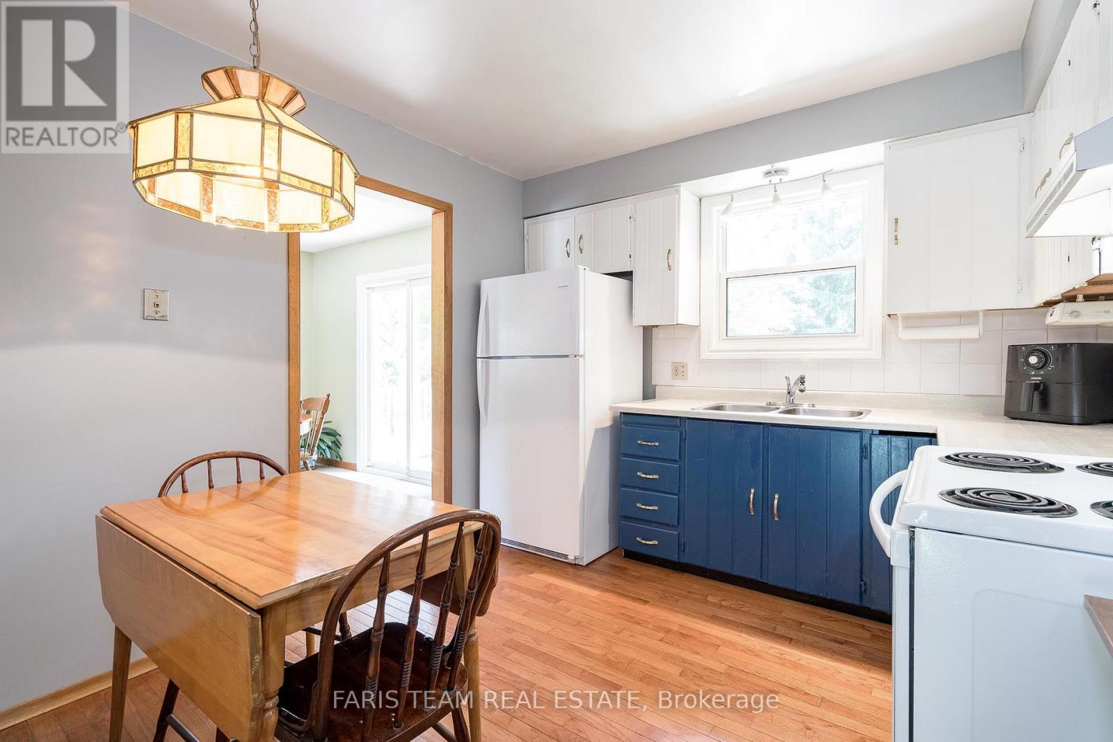 13 Jardine Crescent, Clearview, Ontario  L0M 1G0 - Photo 4 - S12206843