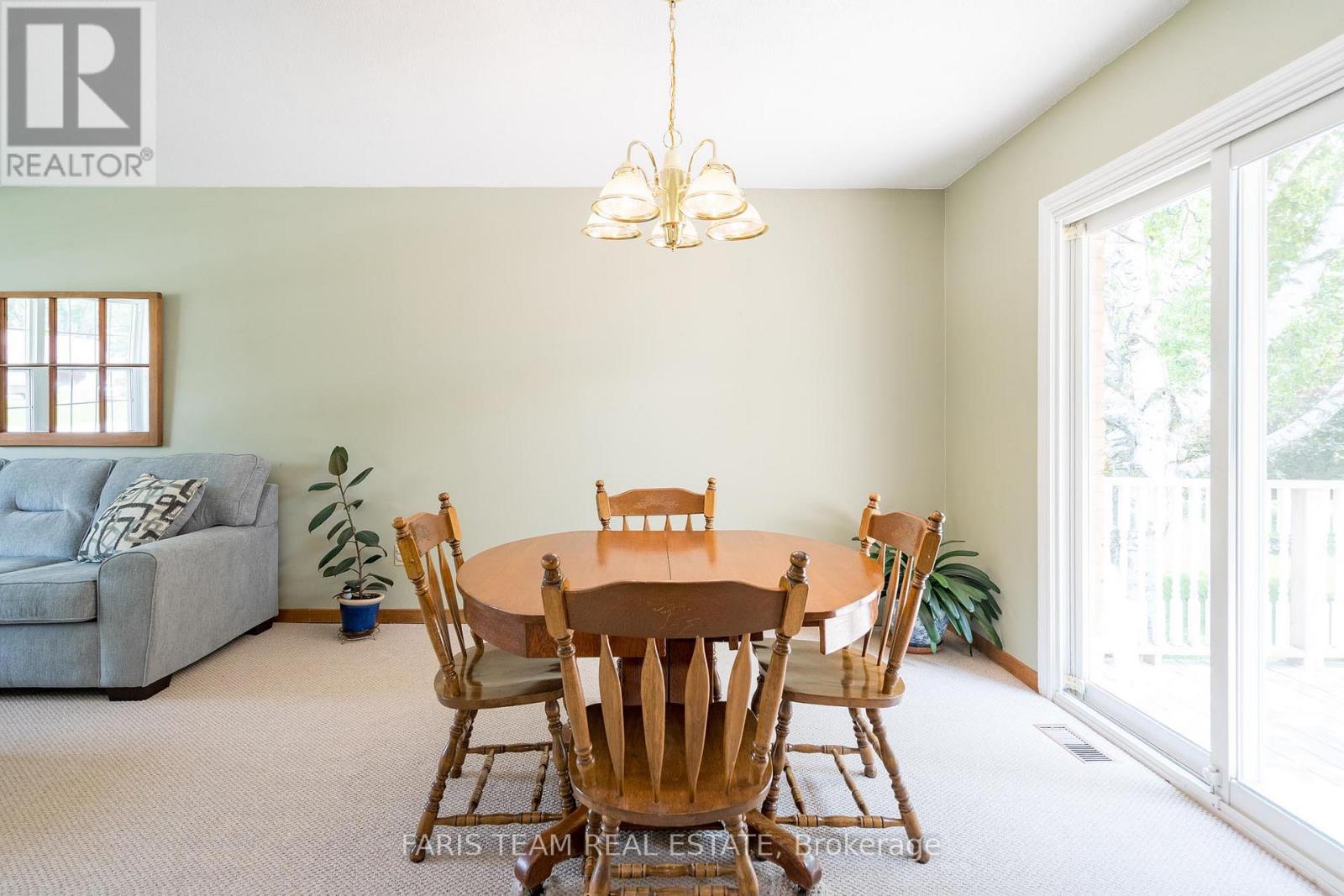 13 Jardine Crescent, Clearview, Ontario  L0M 1G0 - Photo 9 - S12206843